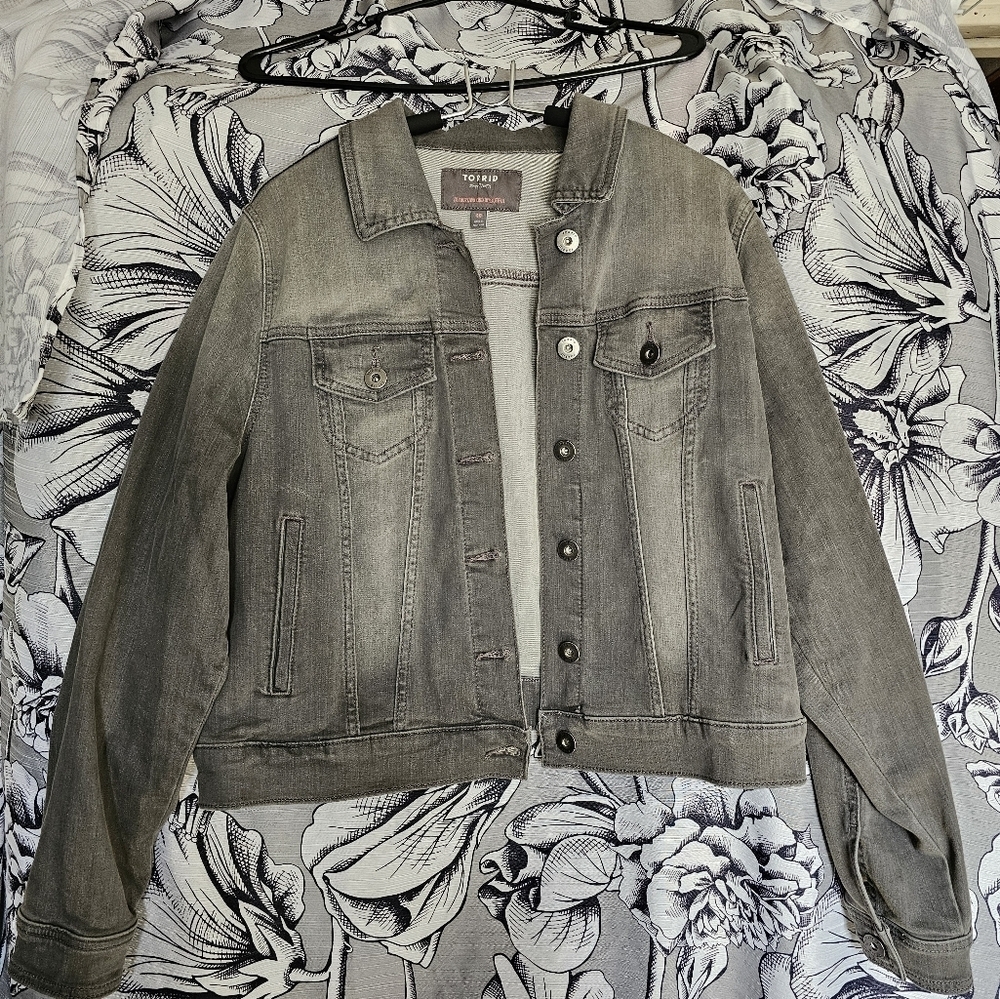 EUC Torrid Trucker Jacket - Super Soft Denim Grey Wash